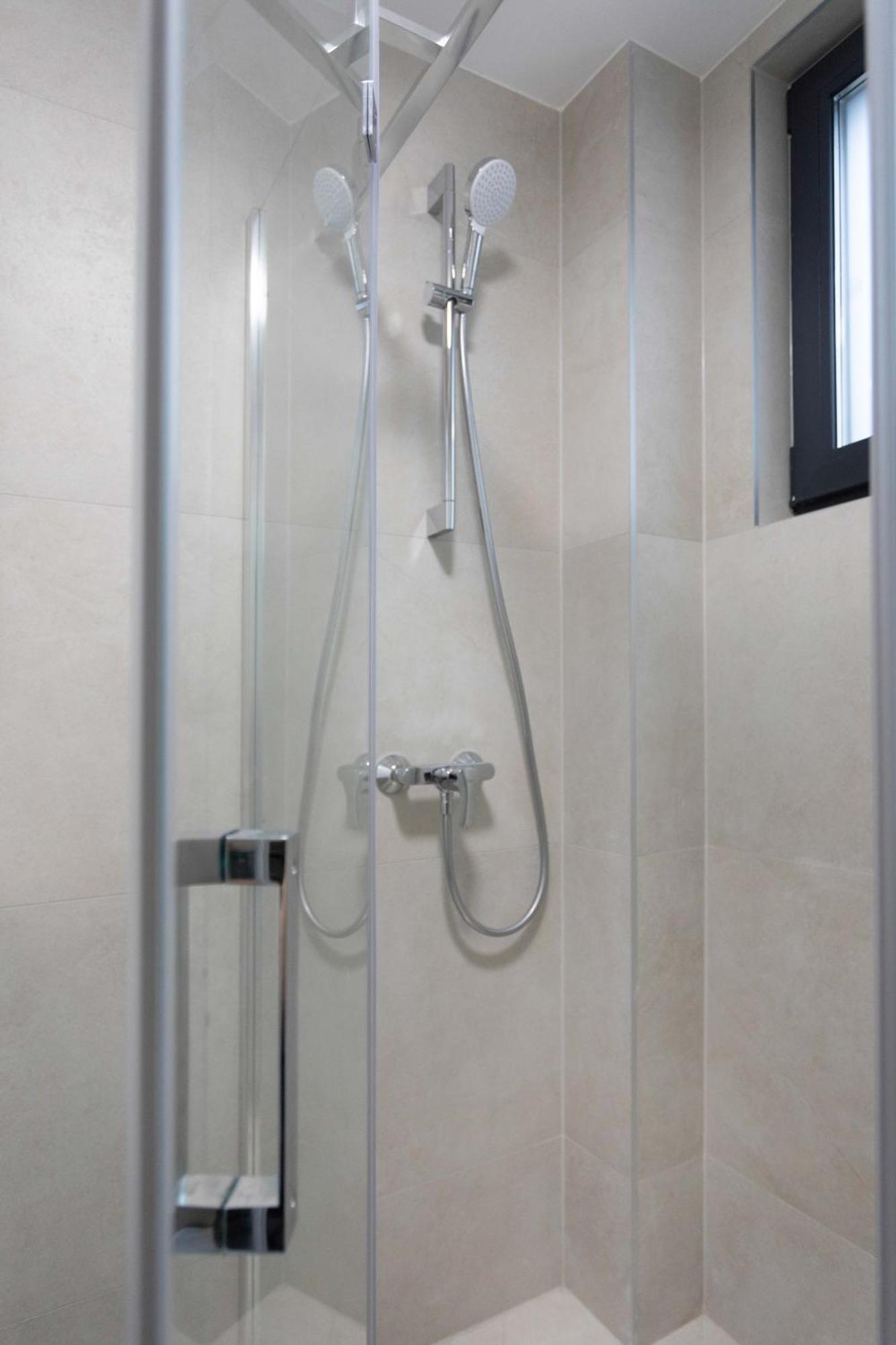 Apartma Modern Residences - Free Private Parking *